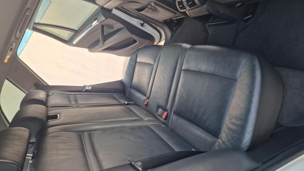 BMW X5 xDrive30d Futura - 2011