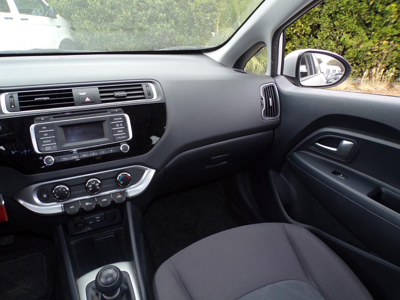 Kia Rio 1.2 CVVT 5p. Cool
