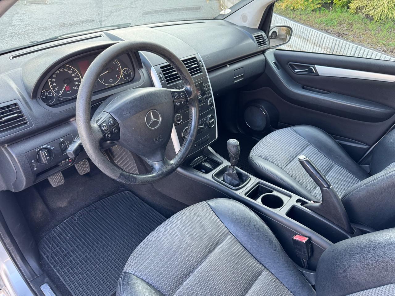 Mercedes A 150 Avantgarde gpl gancio traino