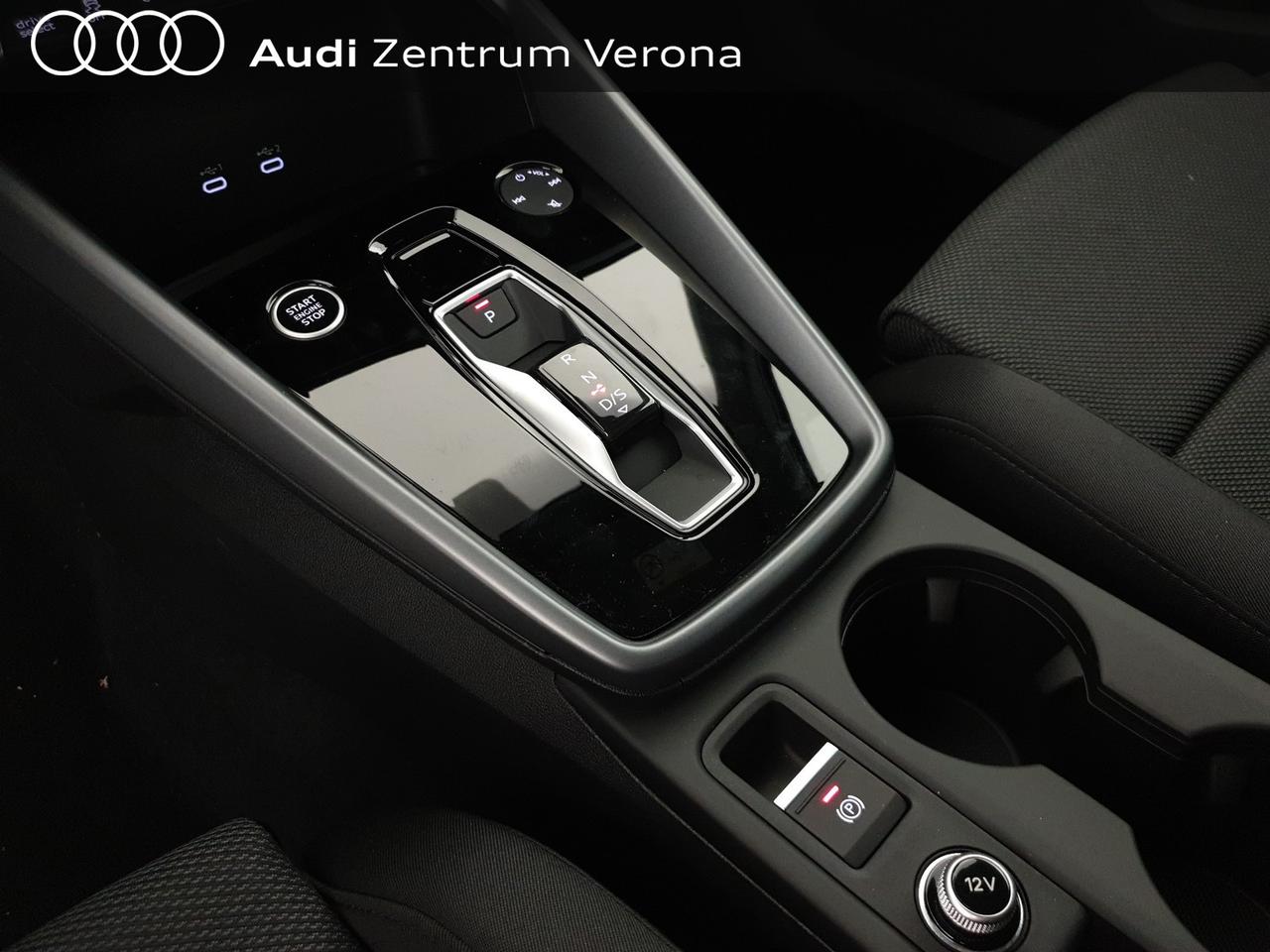 Sportback 40TFSIe 204CV S tronic Business Advanced