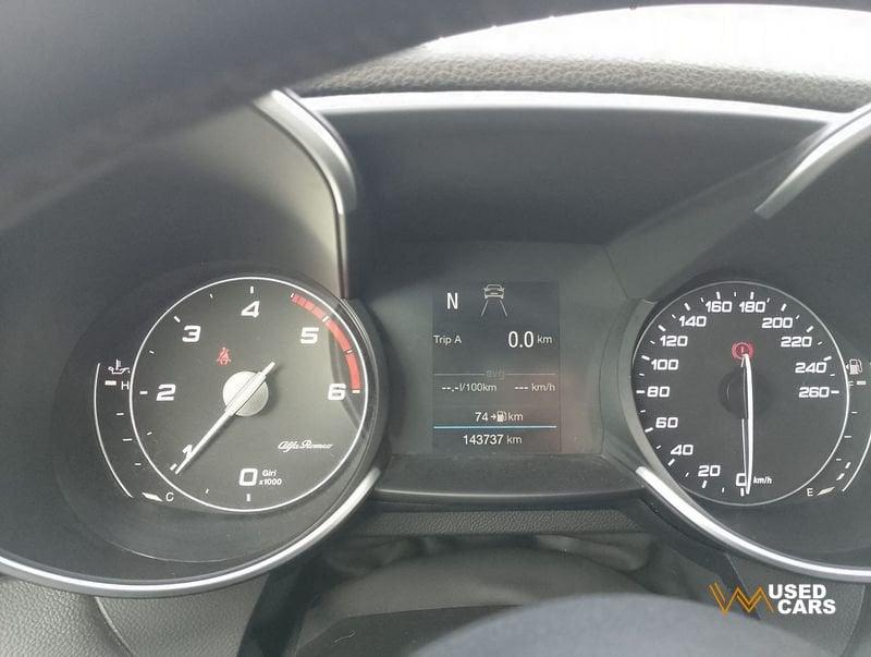 Alfa Romeo Giulia 2.2 Turbo AT8 150CV Business