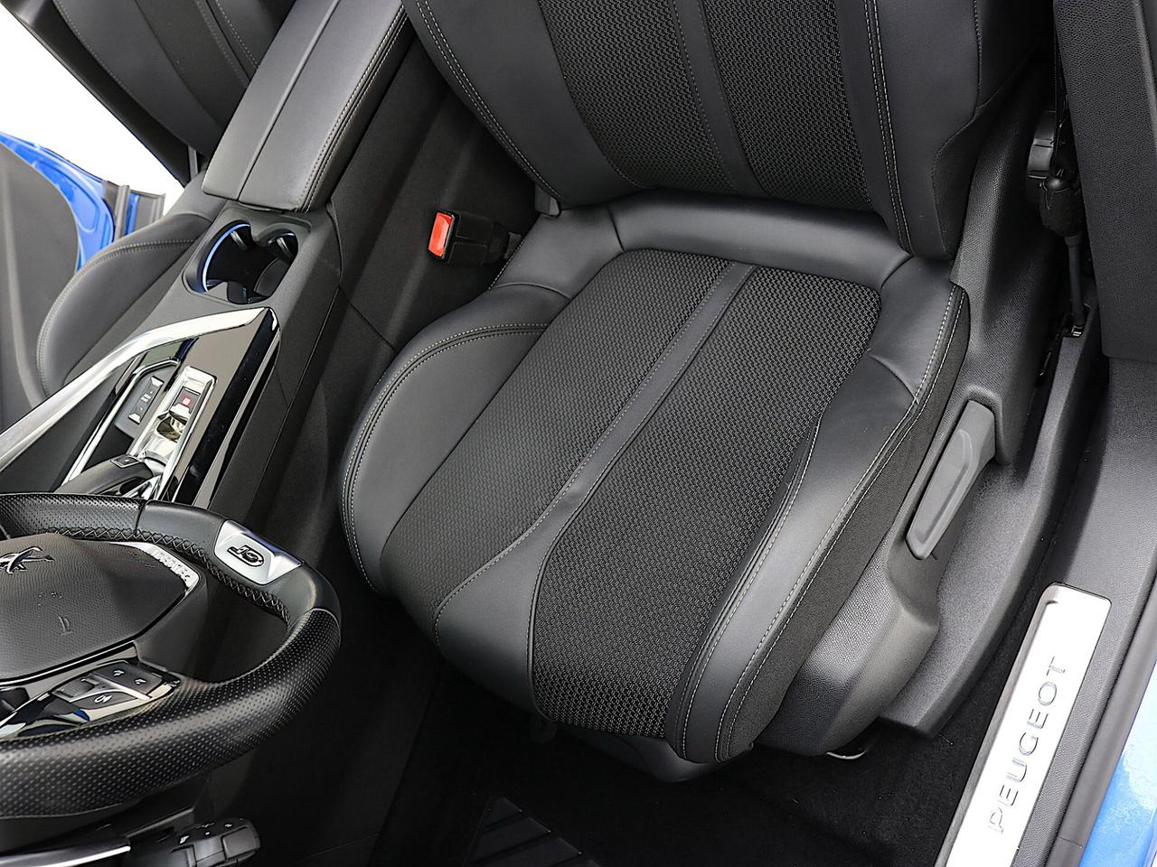 Peugeot 3008 BlueHDi 130 EAT8 GT Pack TETTO APRIBILE