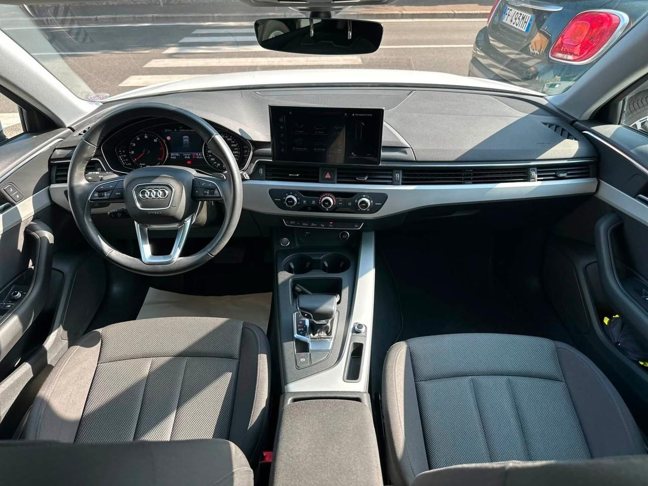 Audi A4 35 TFSI S tronic line edition km cert