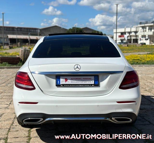 MERCEDES-BENZ E 220 d Auto AMG Premium Plus (Tetto/Led64/Retro/APP)