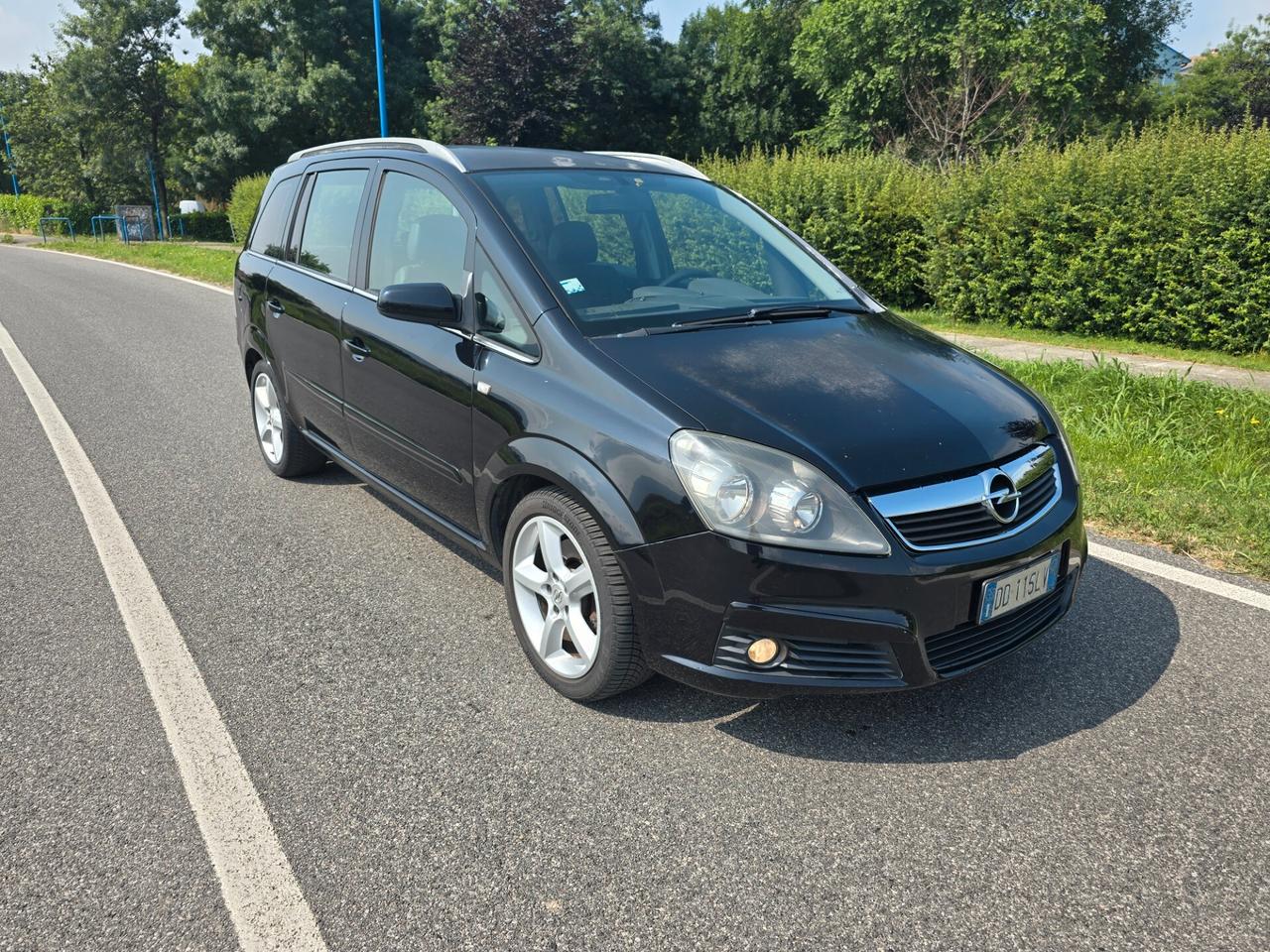 OPEL ZAFIRA 1.9 CDTI 7 POSTI"OK PER NEOPATENTATI"