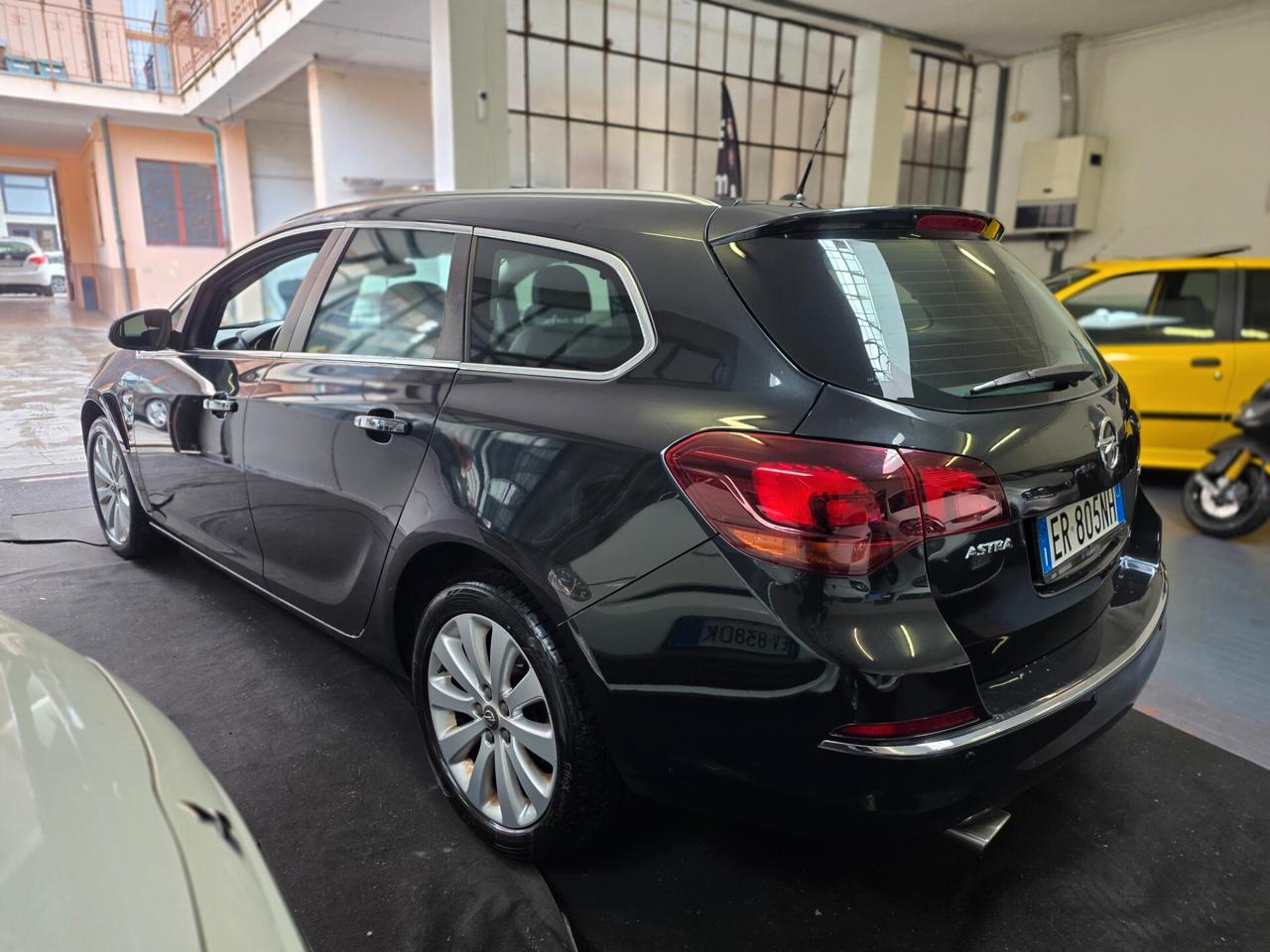 Opel Astra 1.4 Turbo 140CV Sports Tourer Elective