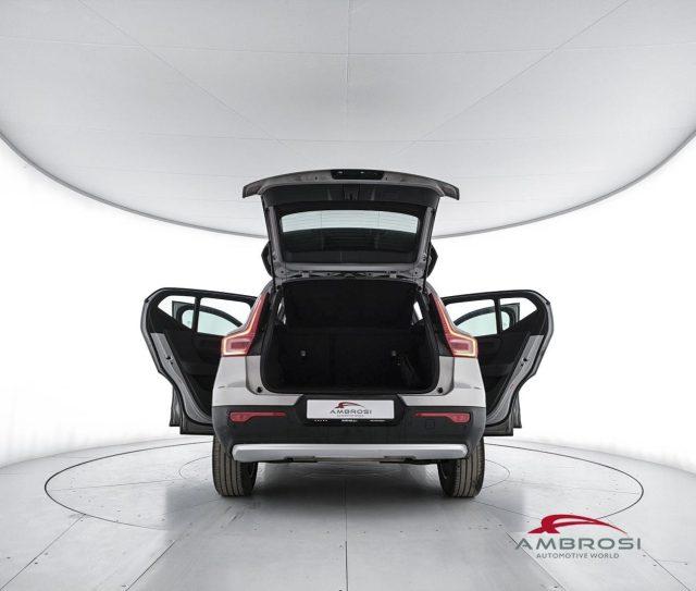 VOLVO XC40 2.0 b3 Essential auto