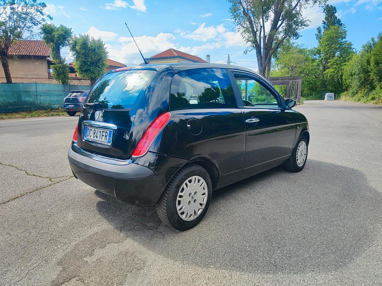 Lancia Ypsilon 1.2 Oro