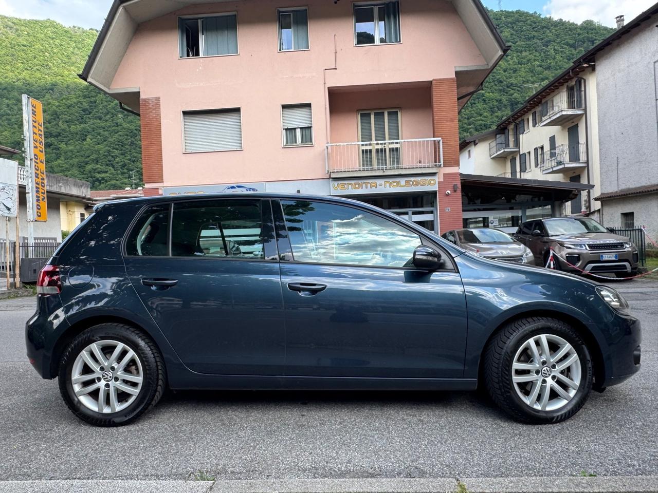 Volkswagen Golf 1.6 TDI DPF 5p. Highline
