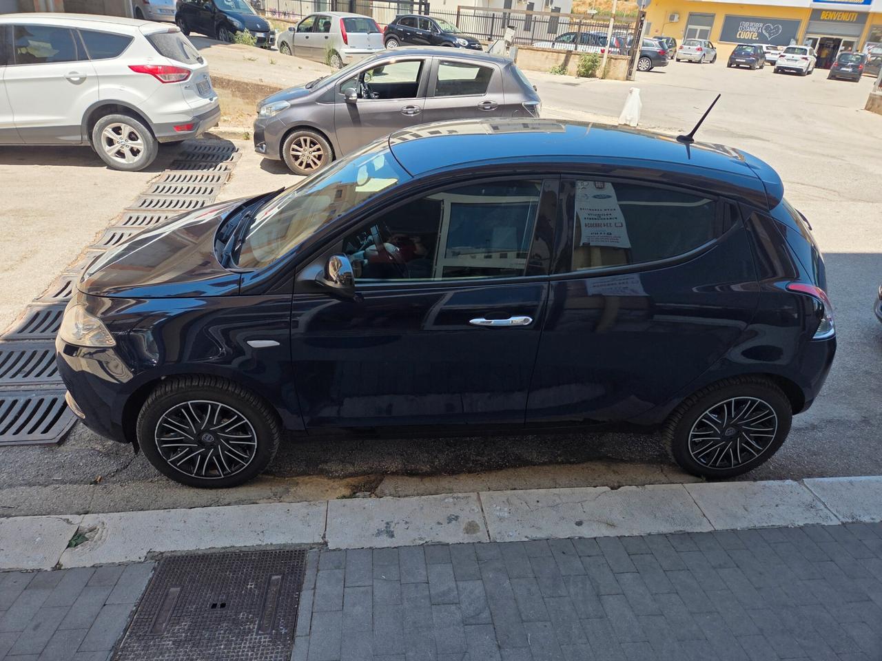 LANCIA YPSILON 1.2 BENZINA ANNO 2020 KM80000 CERT