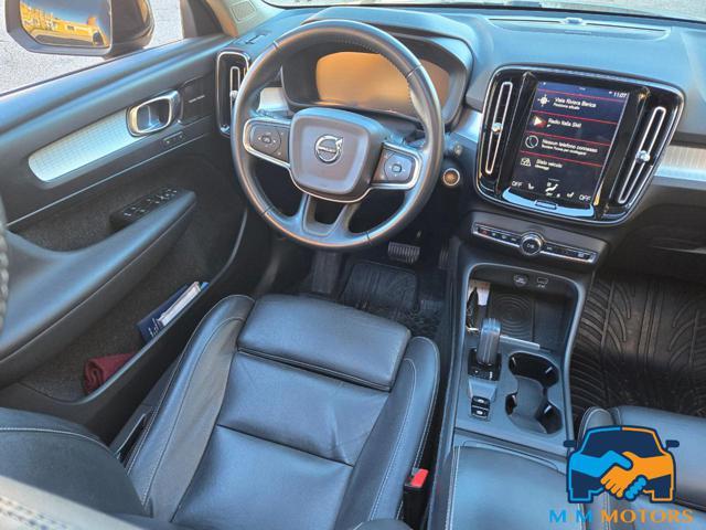 VOLVO XC40 D4 AWD Geartronic Momentum