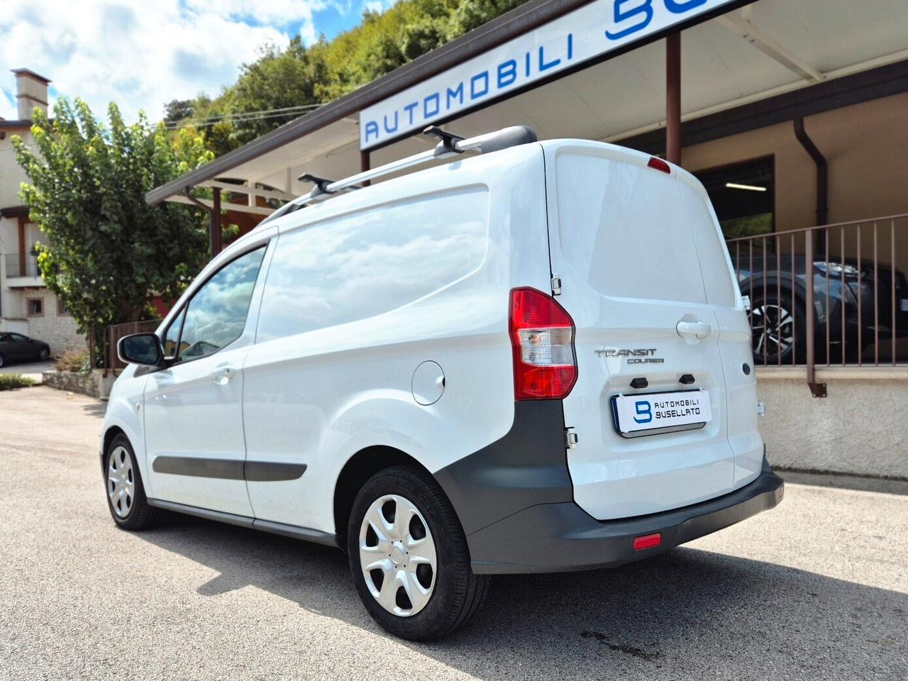 Ford Transit Courier 1.5 TDCi 75CV Van Entry