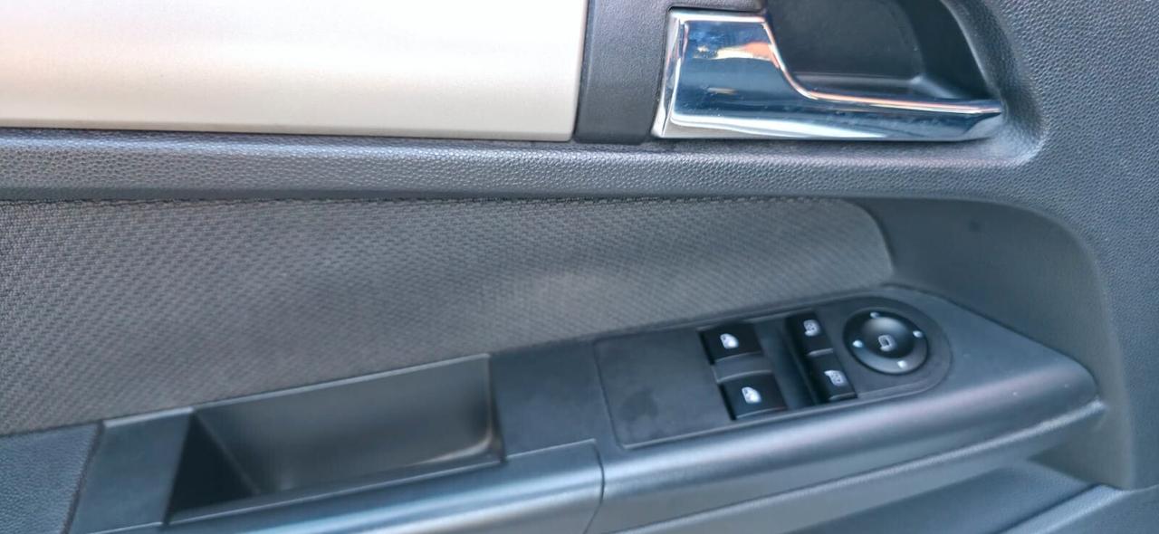 Opel Astra 1.7 CDTI 101CV 5 porte Cosmo neop