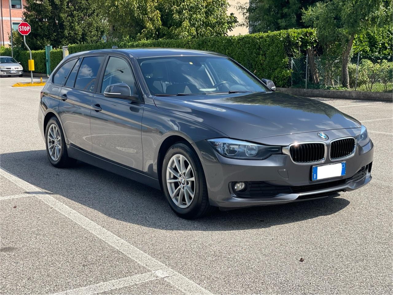 BMW Serie 3 318D TOURING BUSINESS AUT. 143cv 105kw