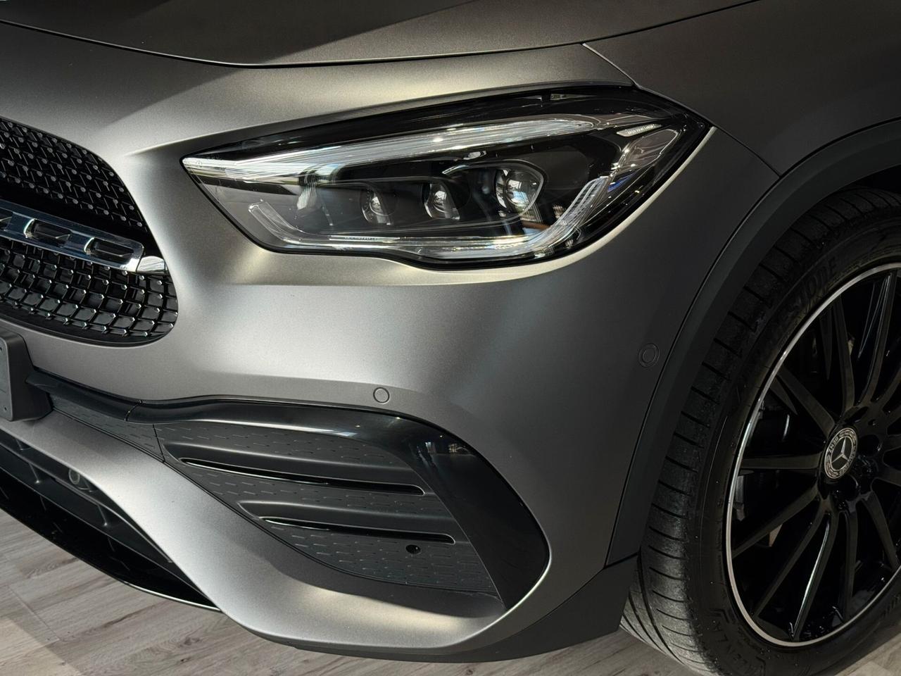 Mercedes-benz GLA 200 d Automatic 4Matic Premium Night Edition