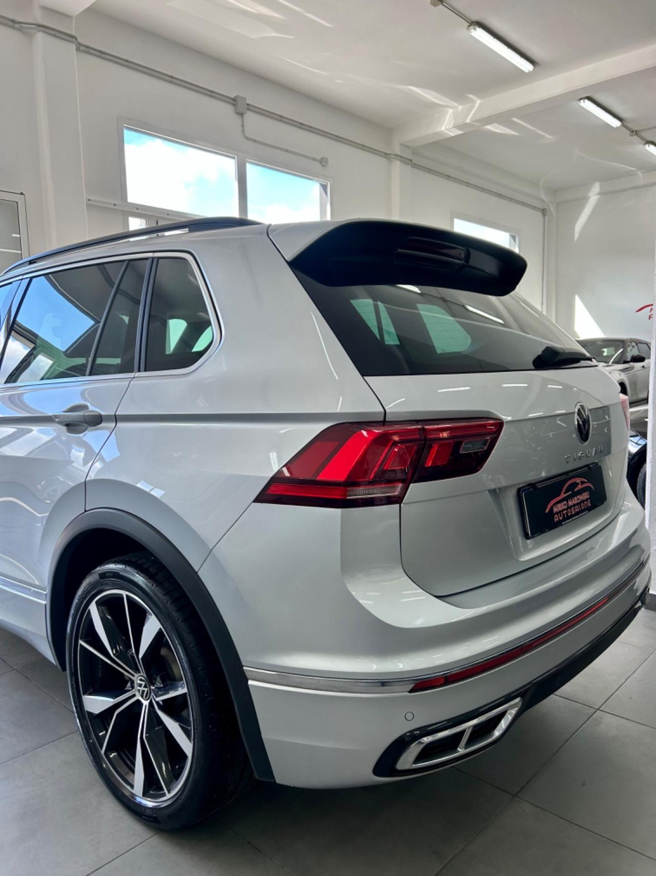 VW Tiguan 2.0 150 CV DSG R-Line FINANZIABILE