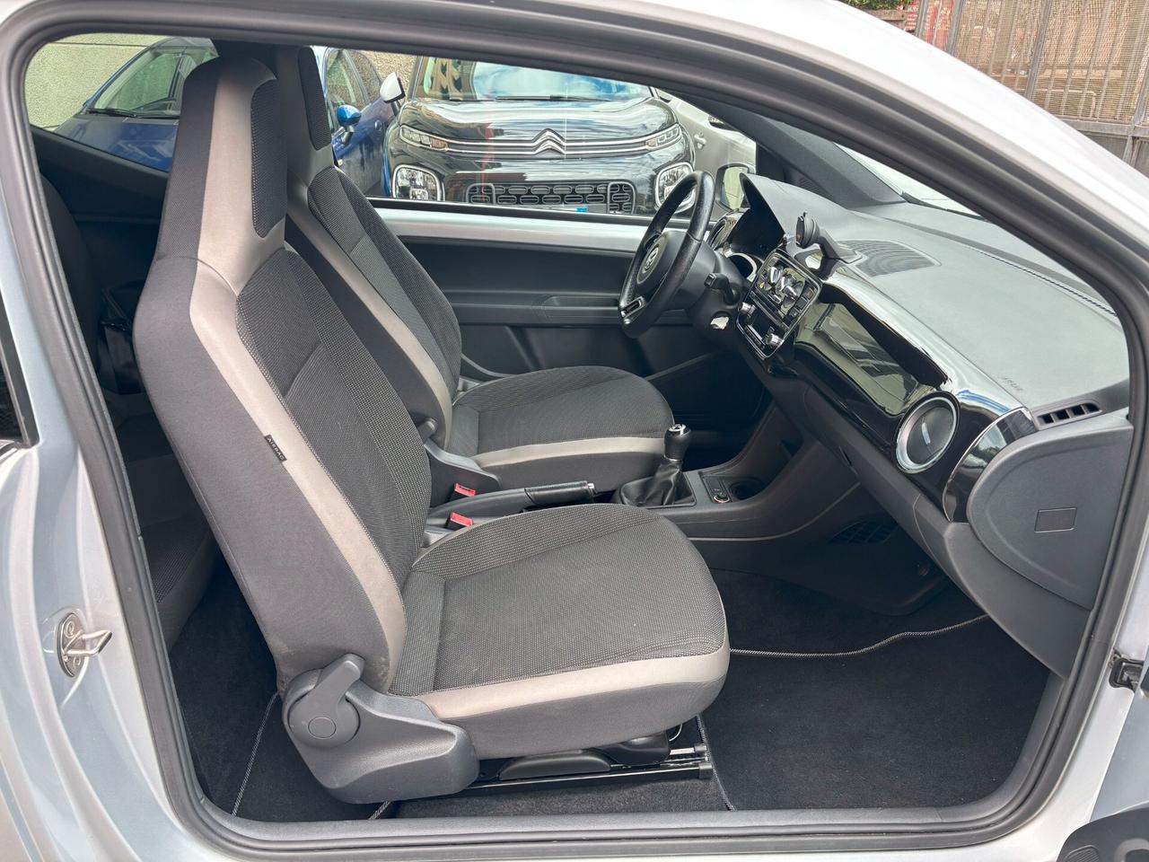 Volkswagen up! 1.0 75 CV 3p. high NAVI