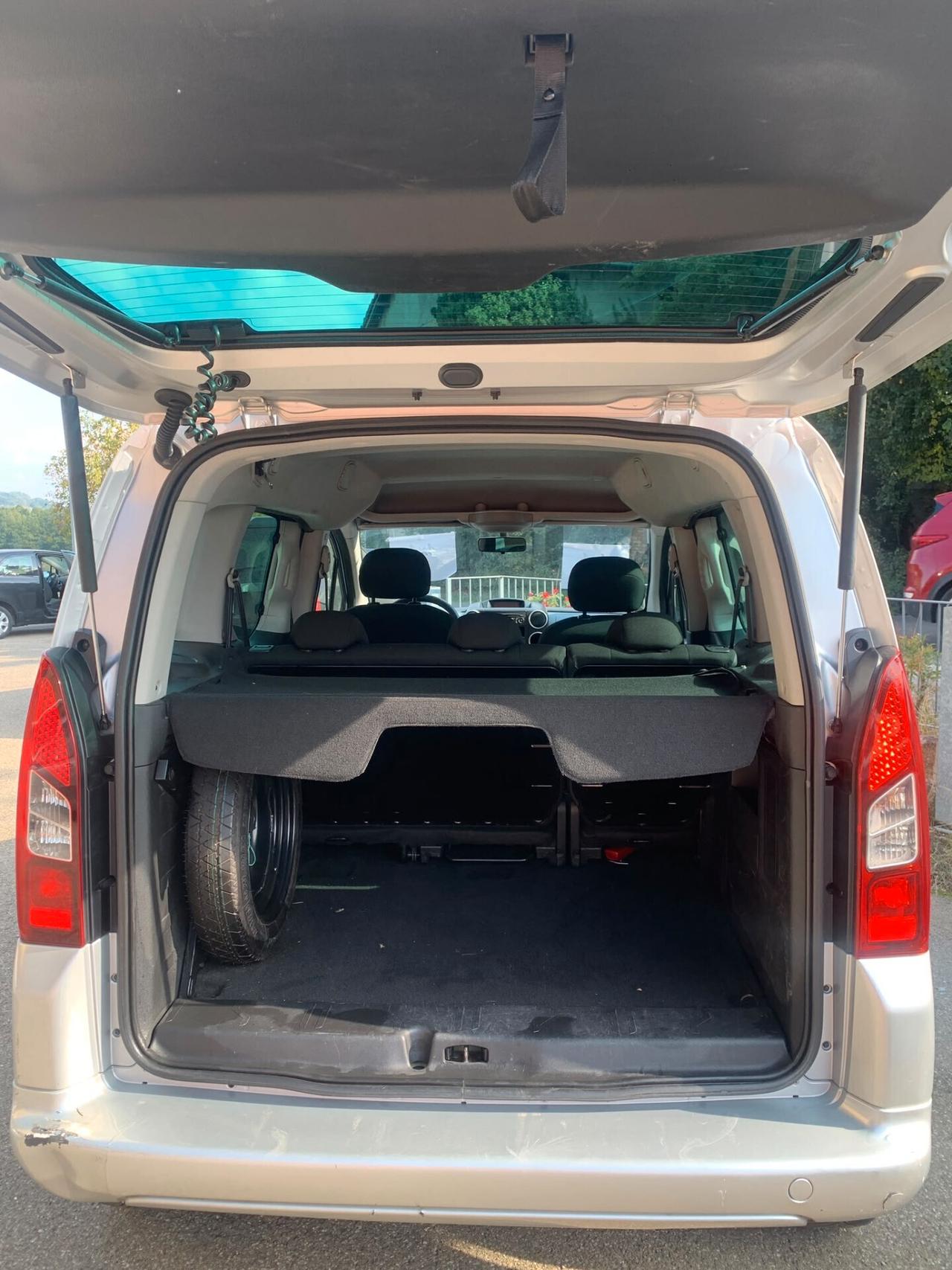 Peugeot Partner 4X4 vetrato 4 posti tdi manuale - autocarro 300000 km ma sempre tagliandato, va bene