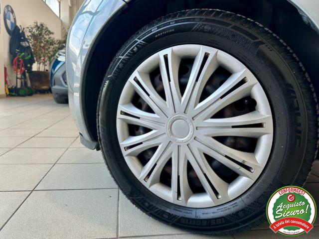 TOYOTA Yaris 1.0 5p. Sol *NEOPATENTATI*