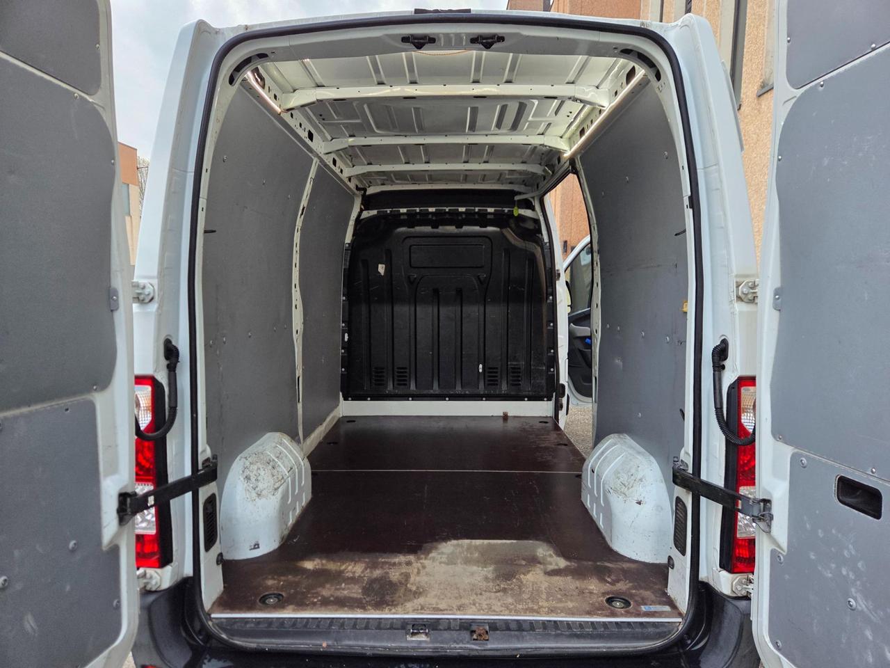 OPEL Movano 35 2.3 cdti 125cv L2H3 E5+ F.L. + IVA