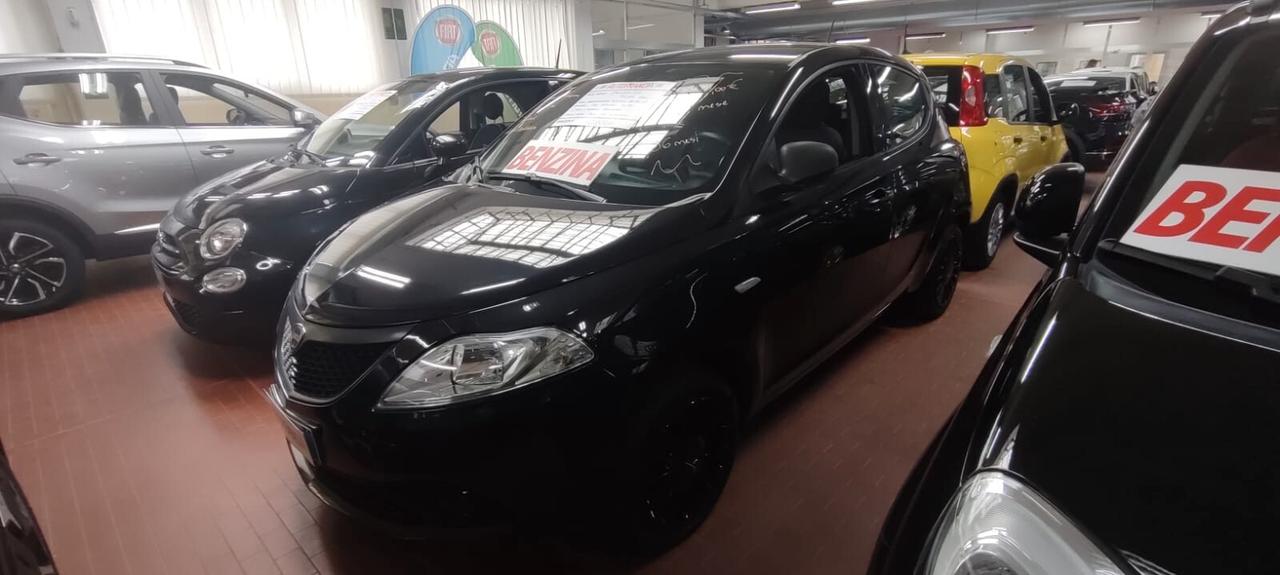 Lancia Ypsilon 1.2 69 CV 5 porte S&S Elefantino Blu