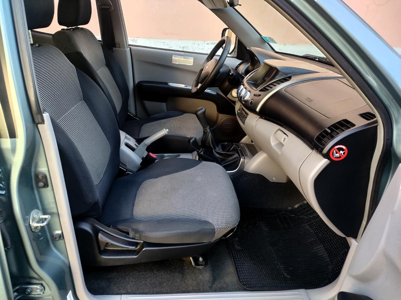 Mitsubishi L200 2.5 DI-D/136CV Double Cab Intense