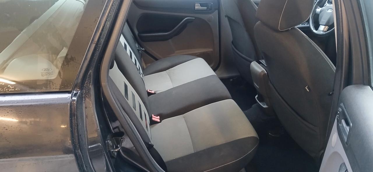 Ford Focus 1.6 GPL s.w.