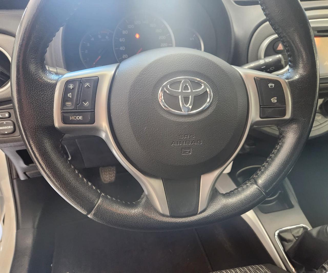 Toyota Yaris 1.4 D-4D 5 porte Lounge