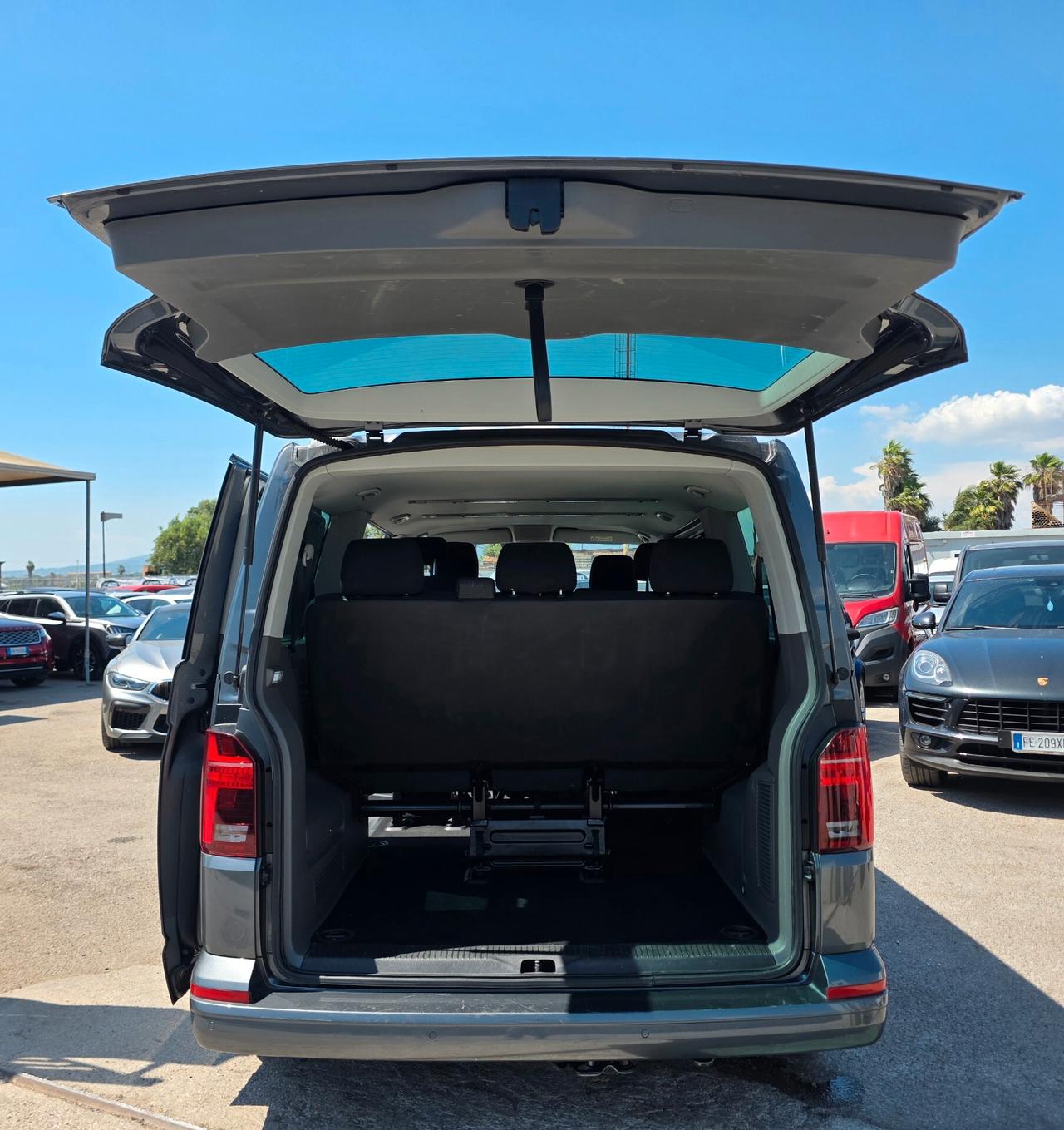 Volkswagen Caravelle 2.0 TDI 199CV DSG PL Cruise