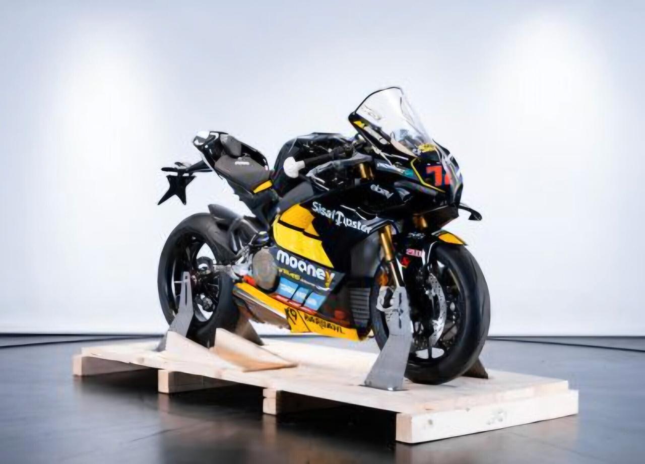 Ducati Panigale V4 BEZZECCHI