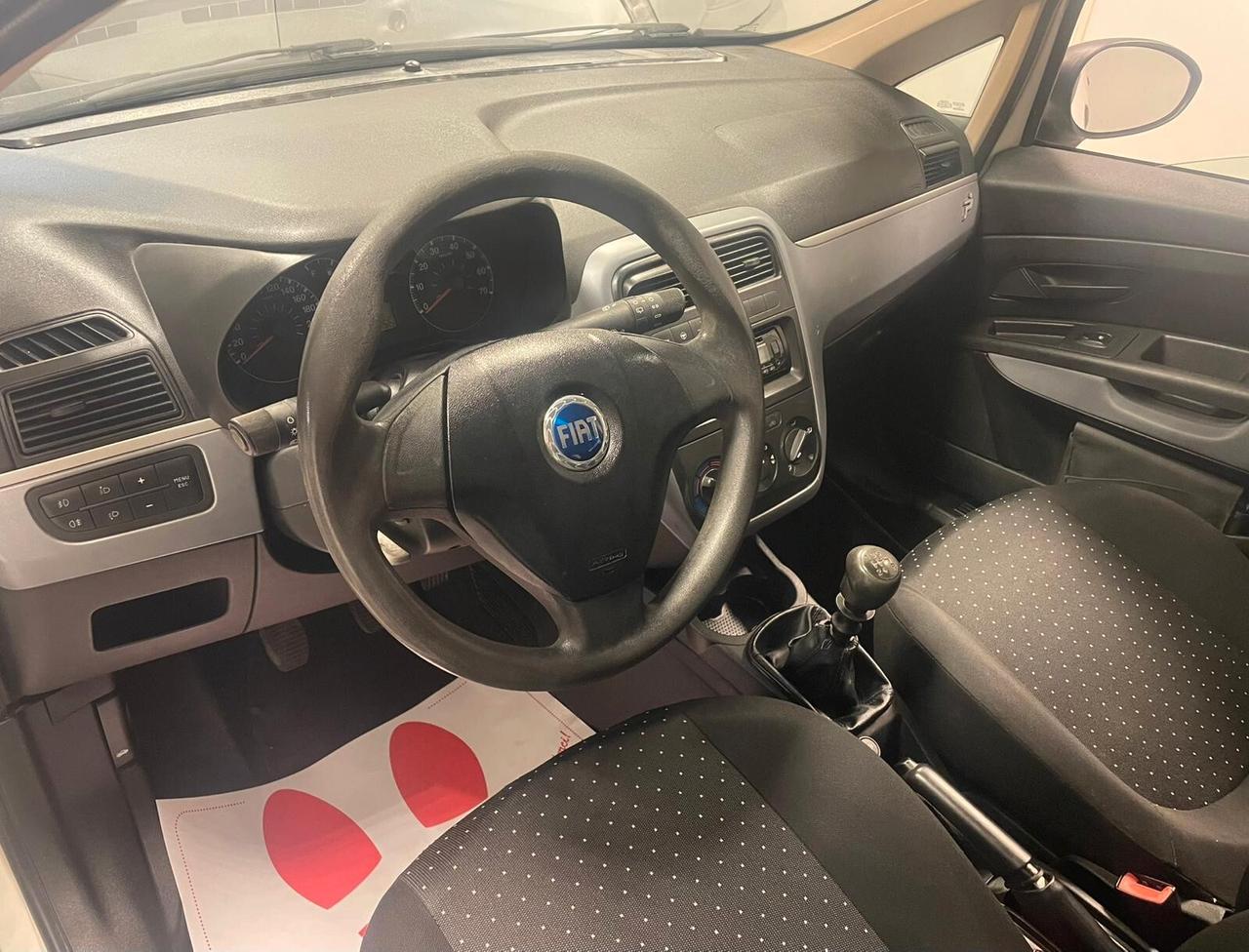 FIAT GRANDE PUNTO 1.2 - OK NEOPATENTATI - 110.000 KM ORIG