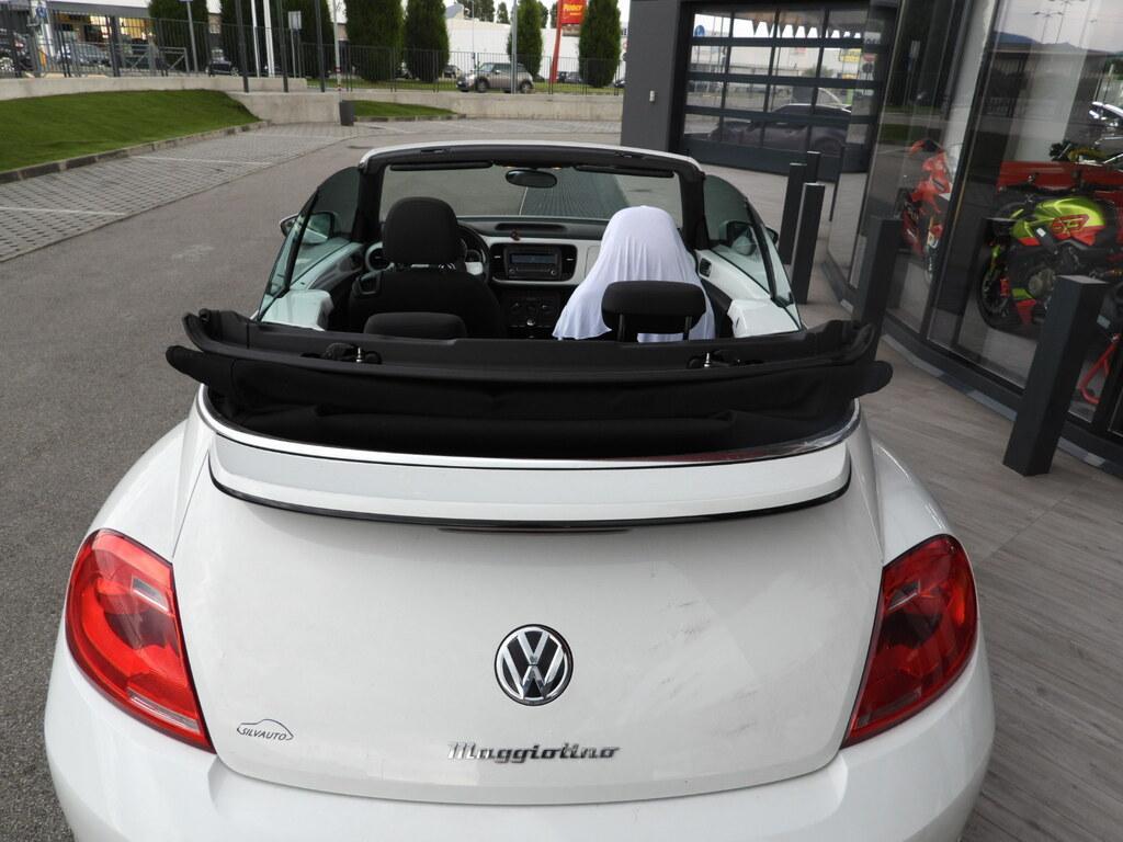 Volkswagen Maggiolino Maggiolino Cabrio 1.6 tdi Design 105cv