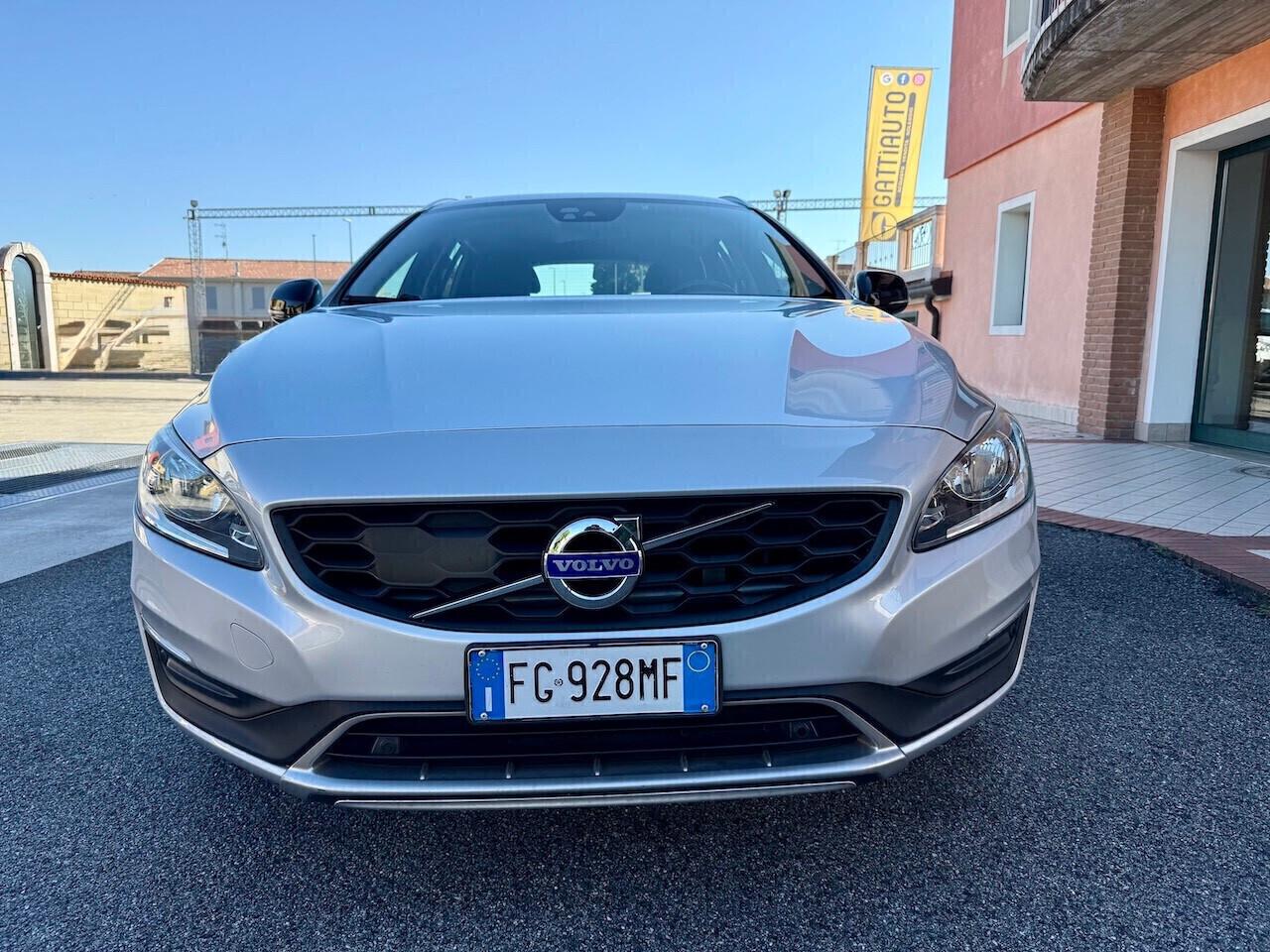 Volvo V60 Cross Country D4 Geartronic Business
