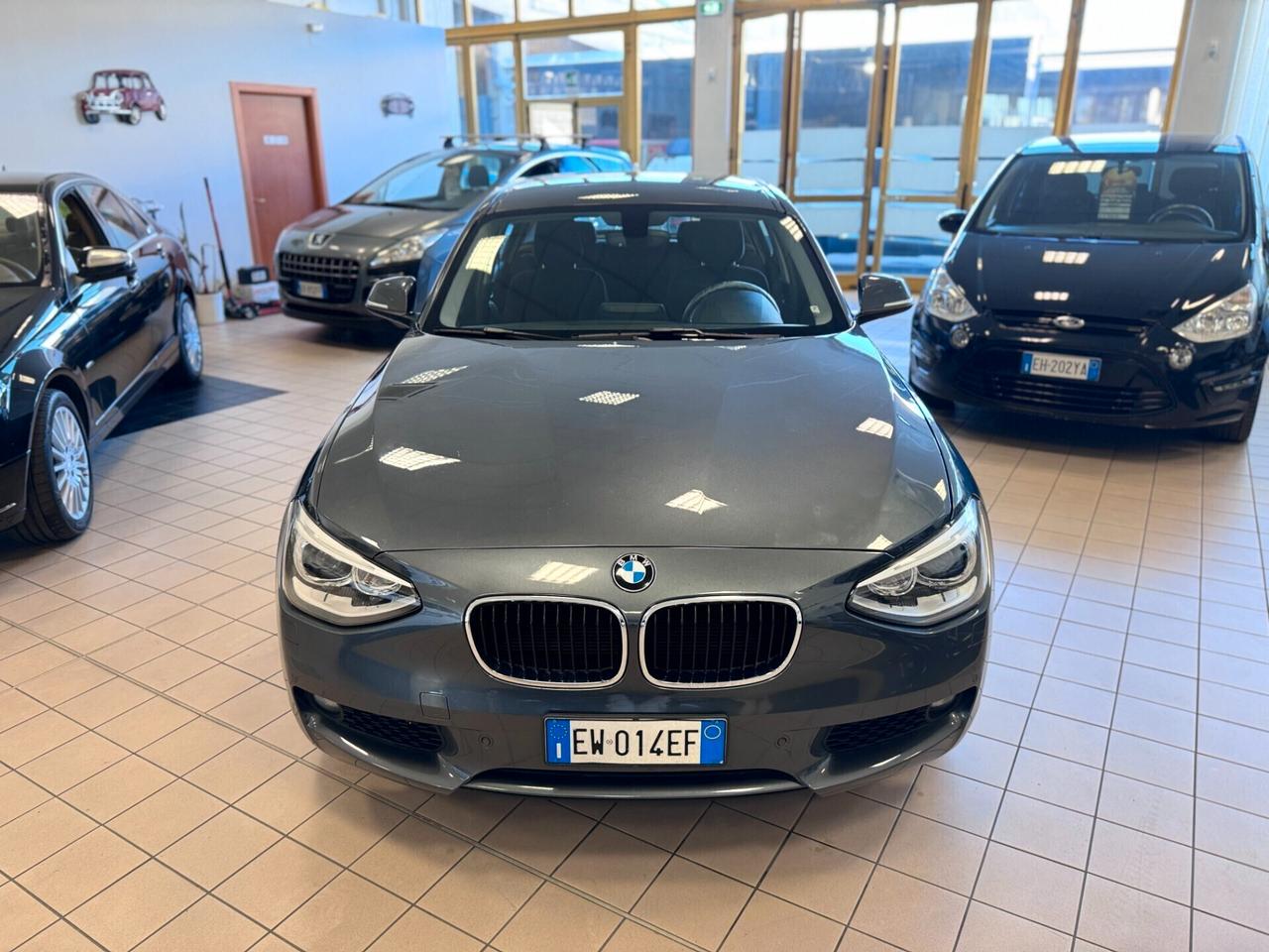Bmw 118 118d 5p. Unique