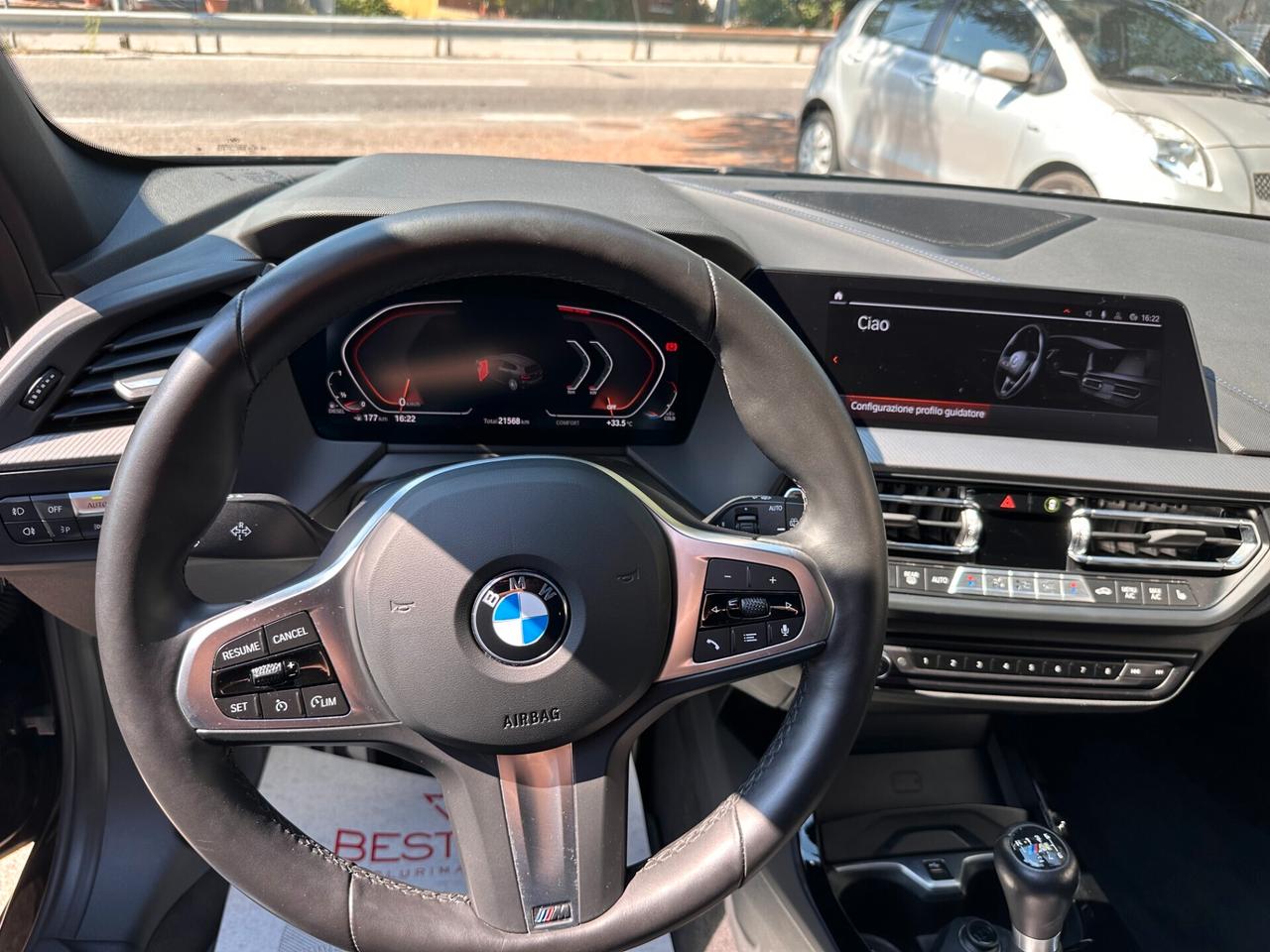 Bmw 118 d 5p. Msport SEDILI M-PERFORMANCE / NAVI / LED / Head-Up Display
