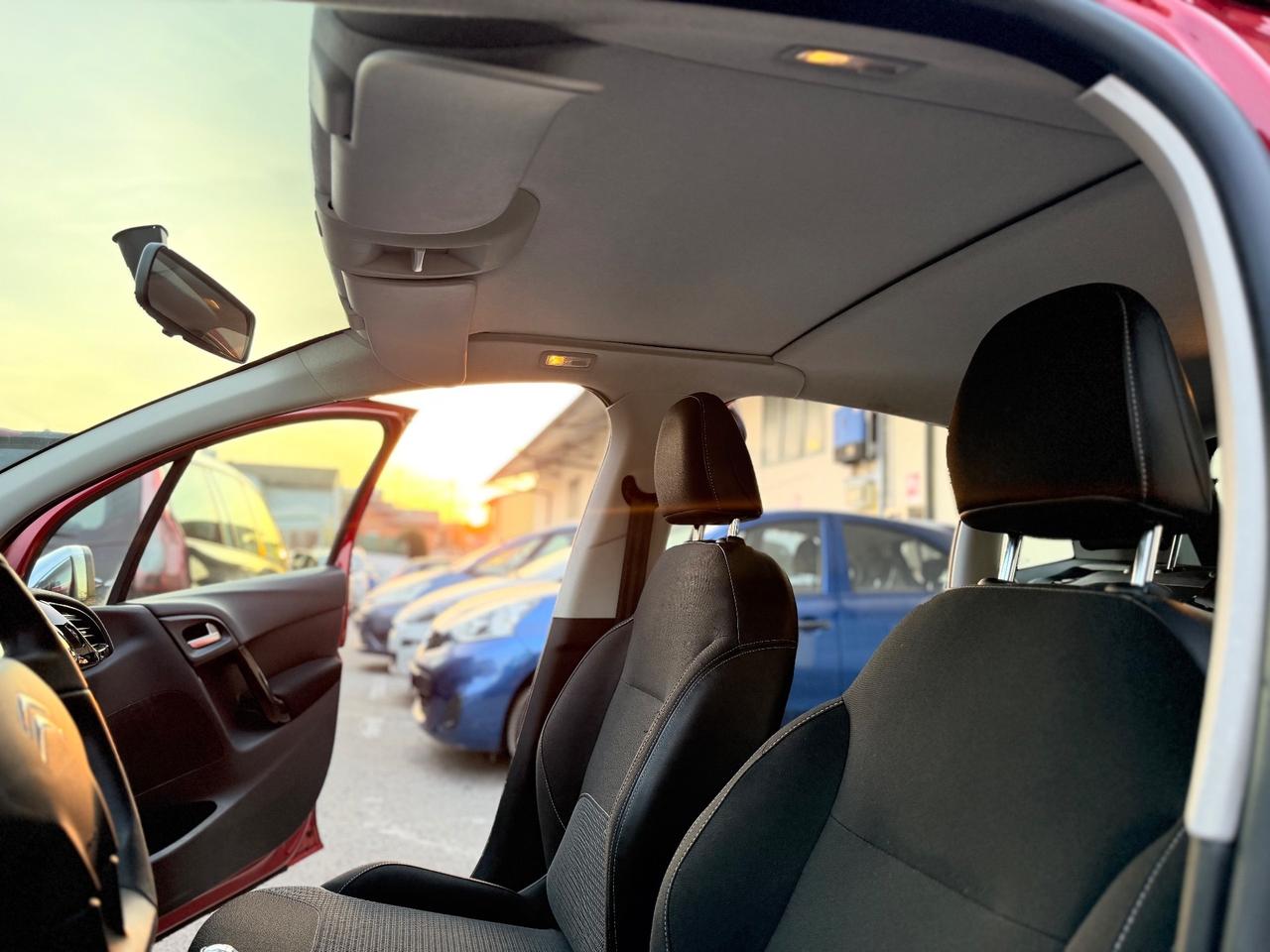 Citroen C3 1.2 PureTech 82 Exclusive Tetto