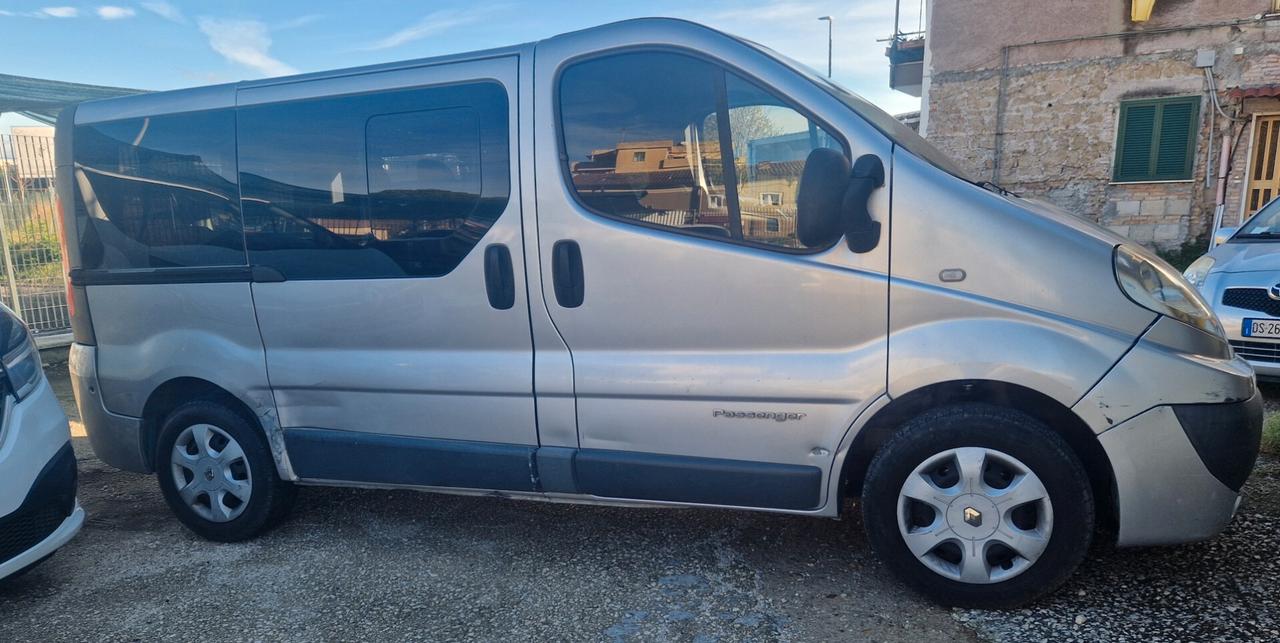 Renault Trafic T29 2.0 dCi/115 PC-TN Passenger Confort