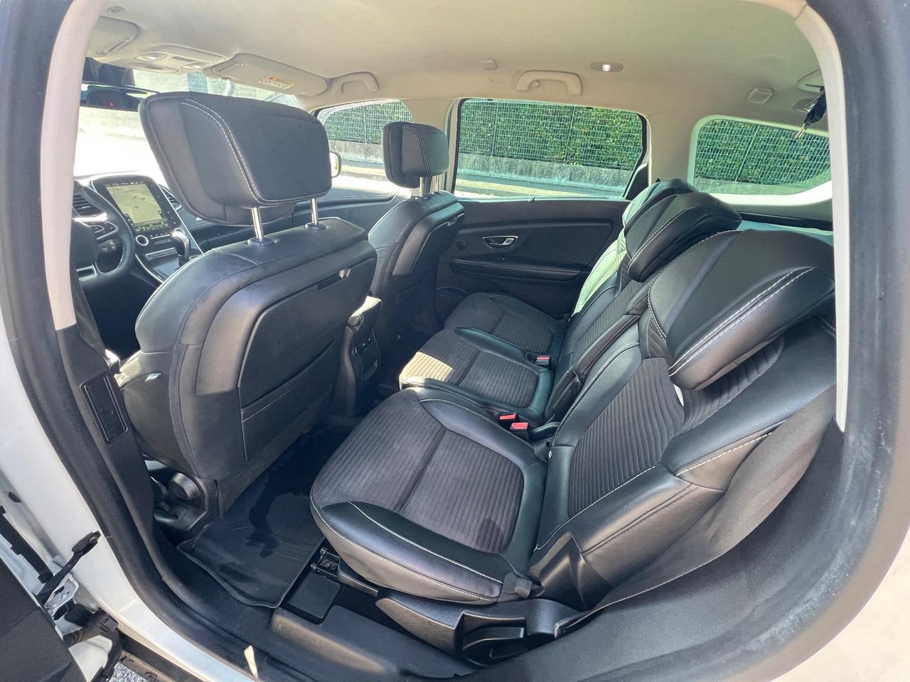 Renault Grand Scenic dCi 8V 110 CV EDC Energy Bose