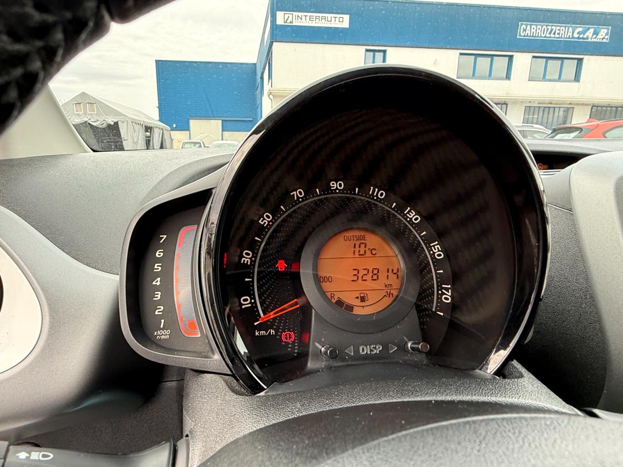 Toyota Aygo 1.0 VVT-i 72 CV 5 porte x-business