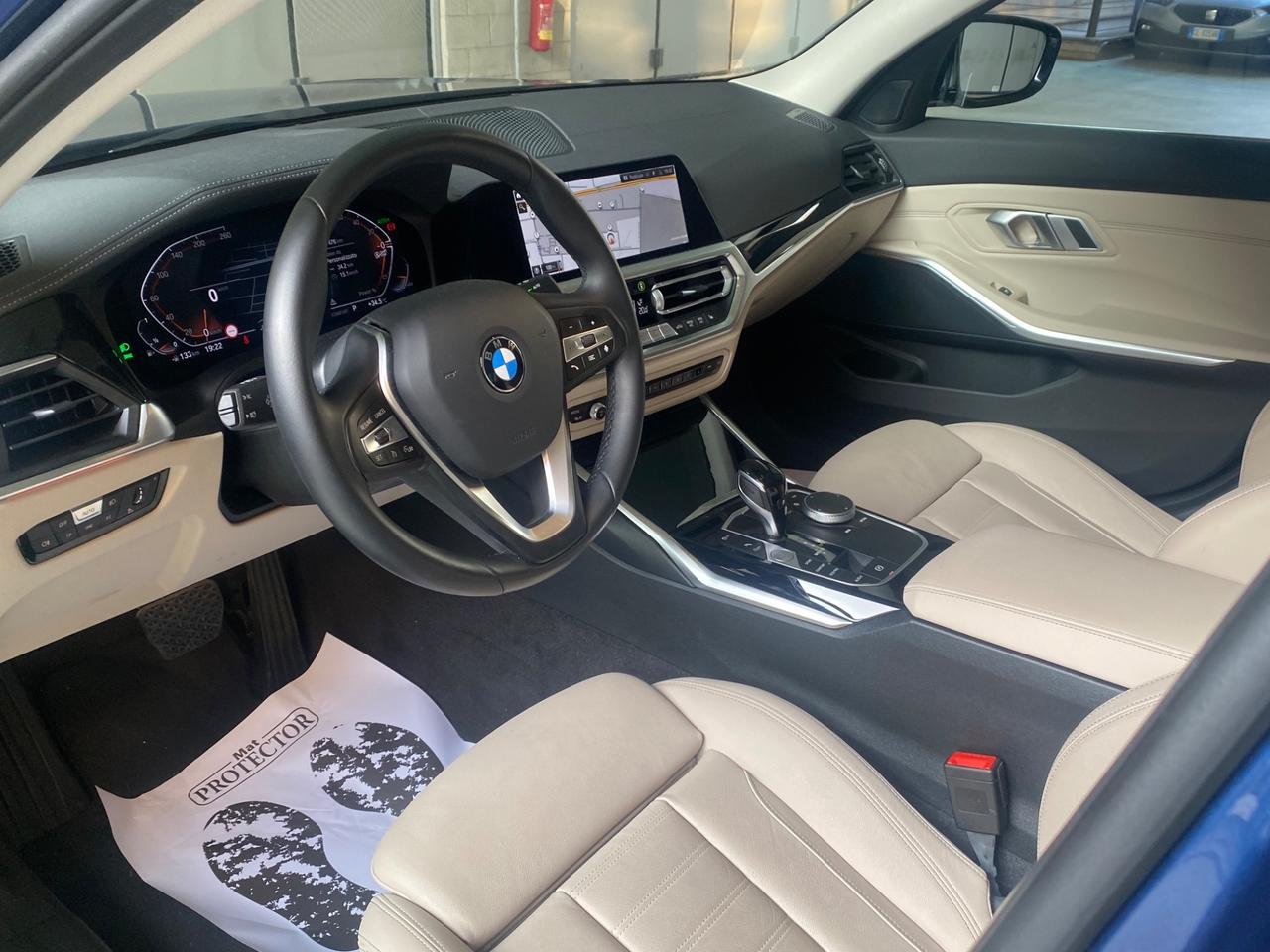 Bmw 330 330i xDrive Luxury
