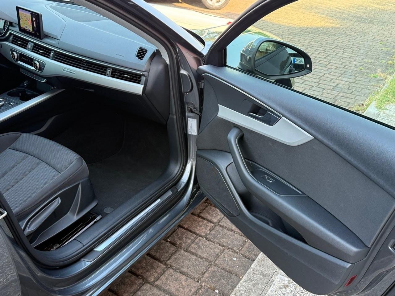Audi A4 Avant 40 TDI quattro S tronic MATRIX/UNIPRO