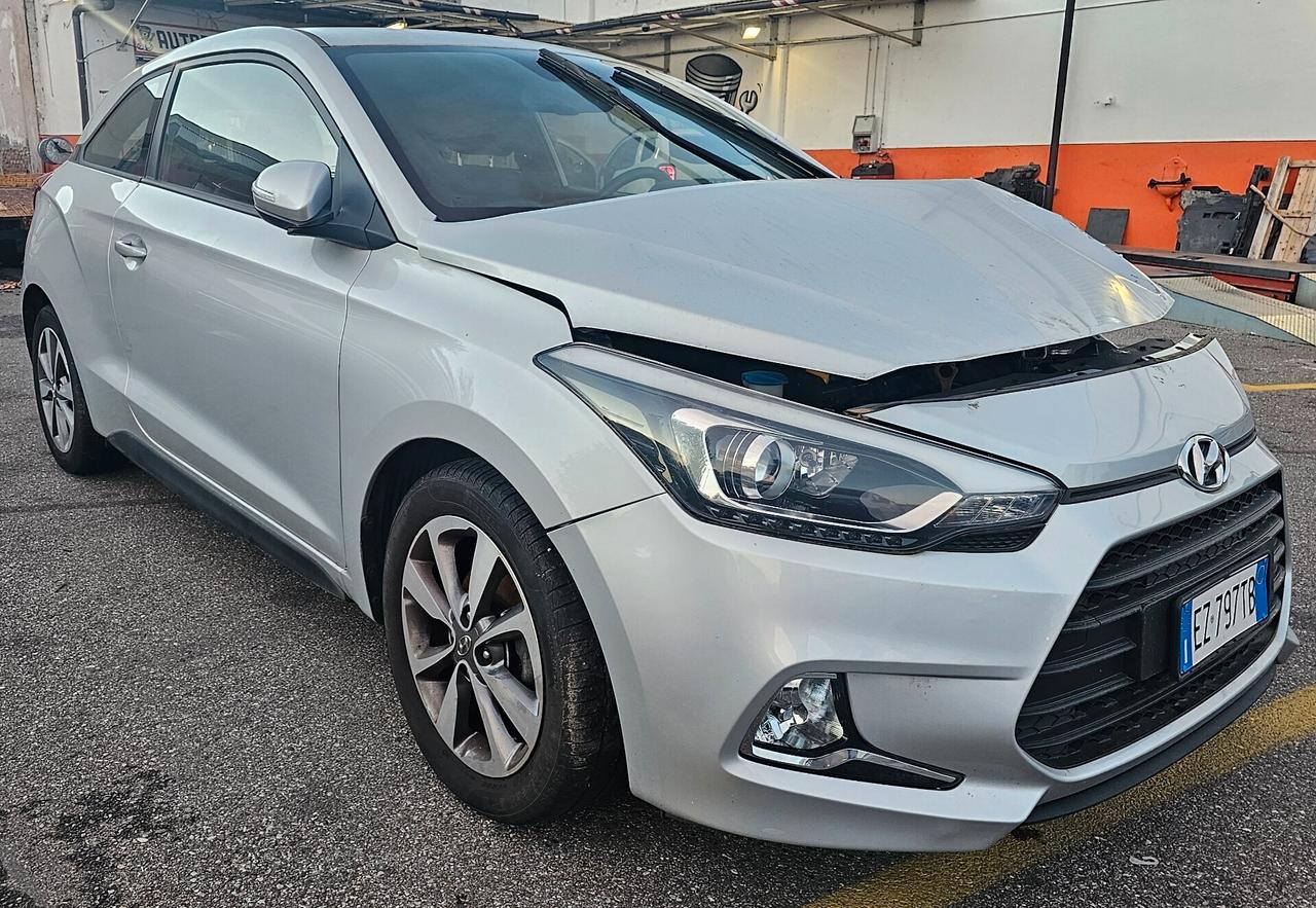 HYUNDAI I20 1.2 INCIDENTATA COME DA FOTO