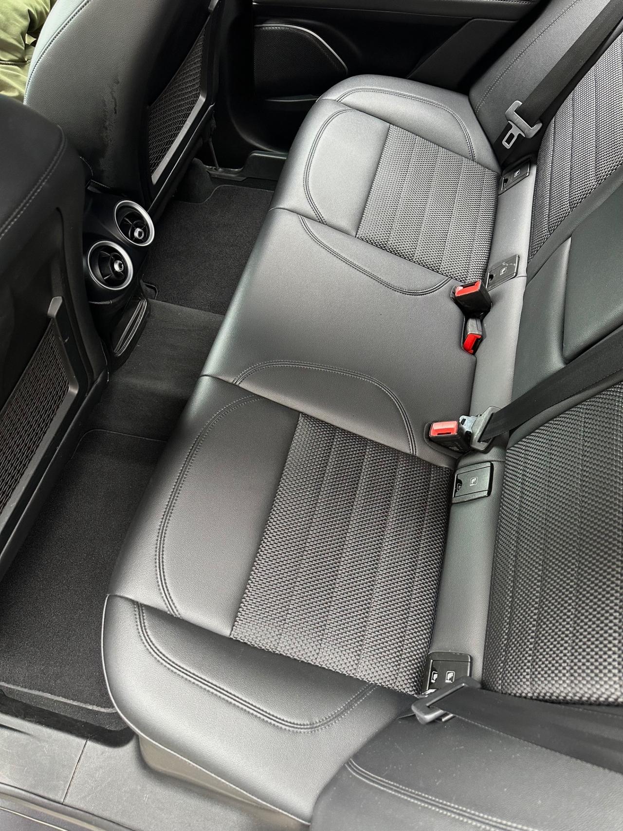 Alfa Romeo Stelvio 2.2 TD 190cv AT8 Q4 Sprint