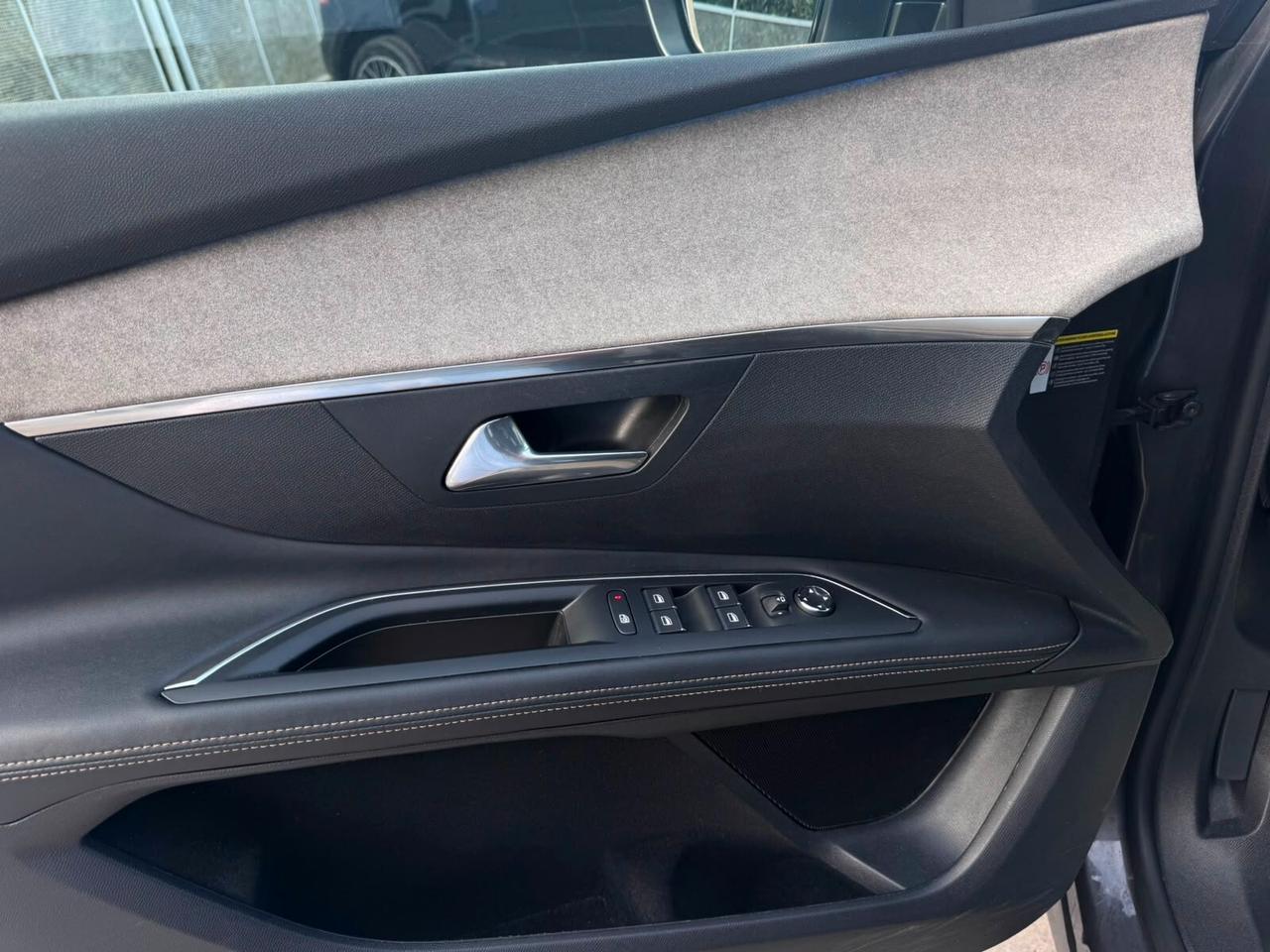 Peugeot 3008 BlueHDi 130 S&S EAT8 GT