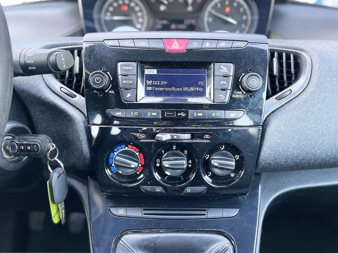 Lancia Ypsilon 1.2 GPL 69CV E6 Neo - 2018