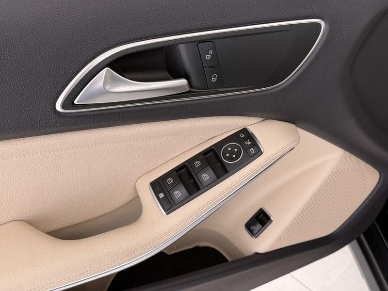 Mercedes-Benz GLA GLA 200 d Sport auto
