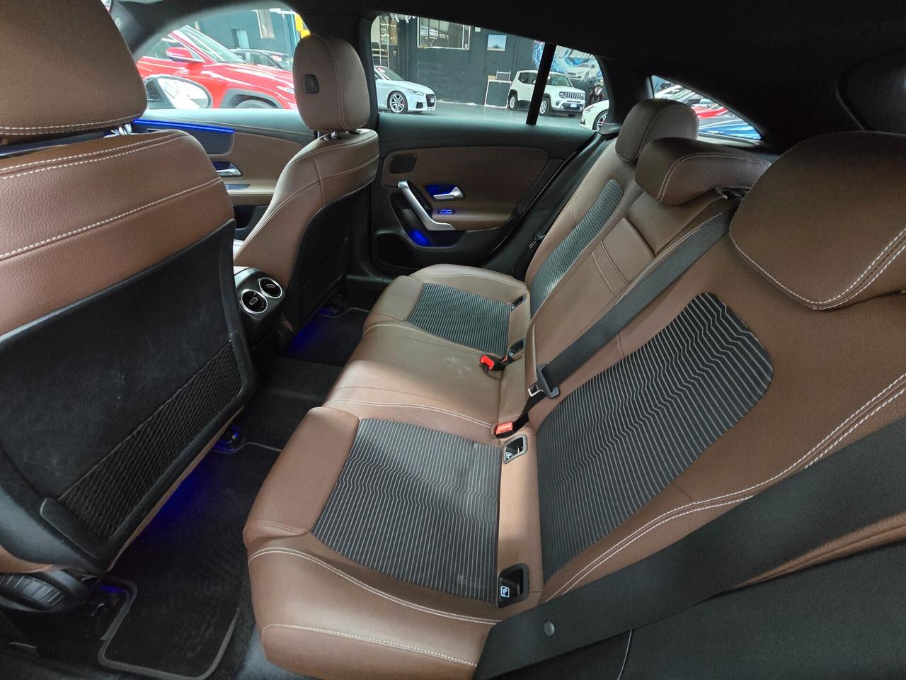 MERCEDES-BENZ CLA 200 SHOOTING BRAKE 163 CV GANCIO TRAINO