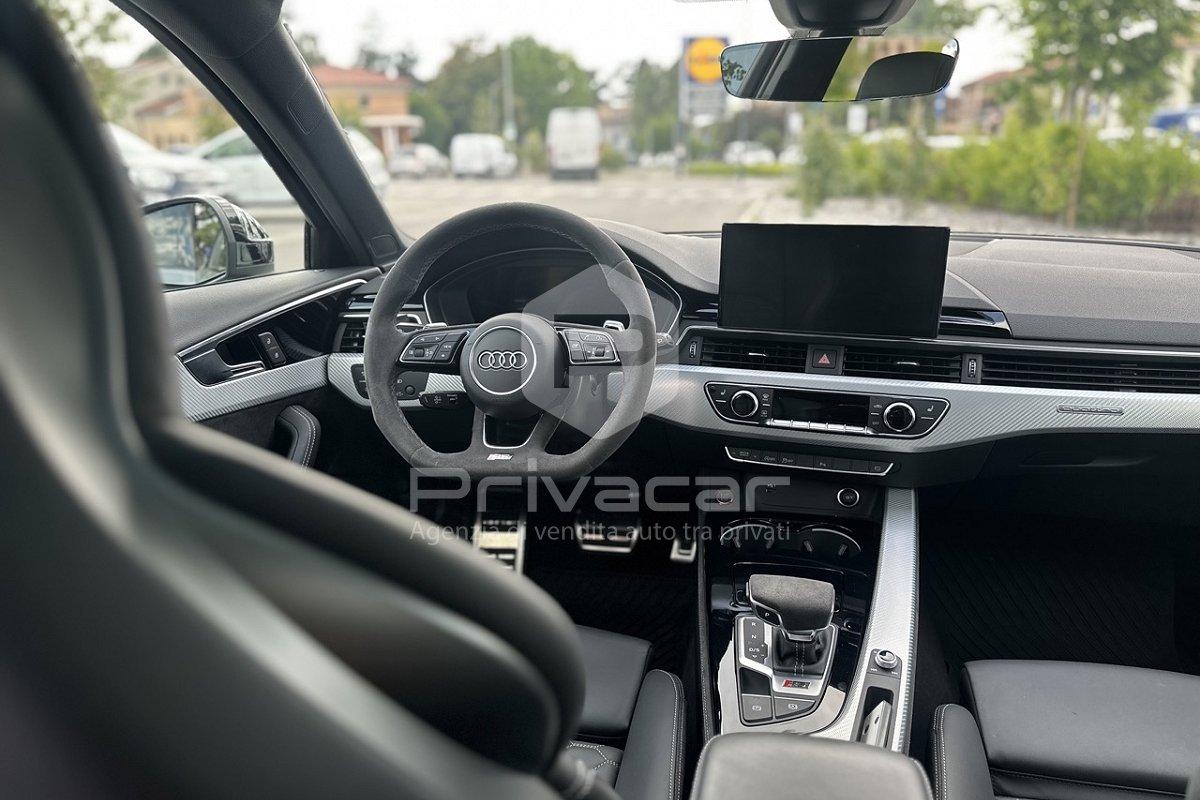 AUDI RS 4 Avant