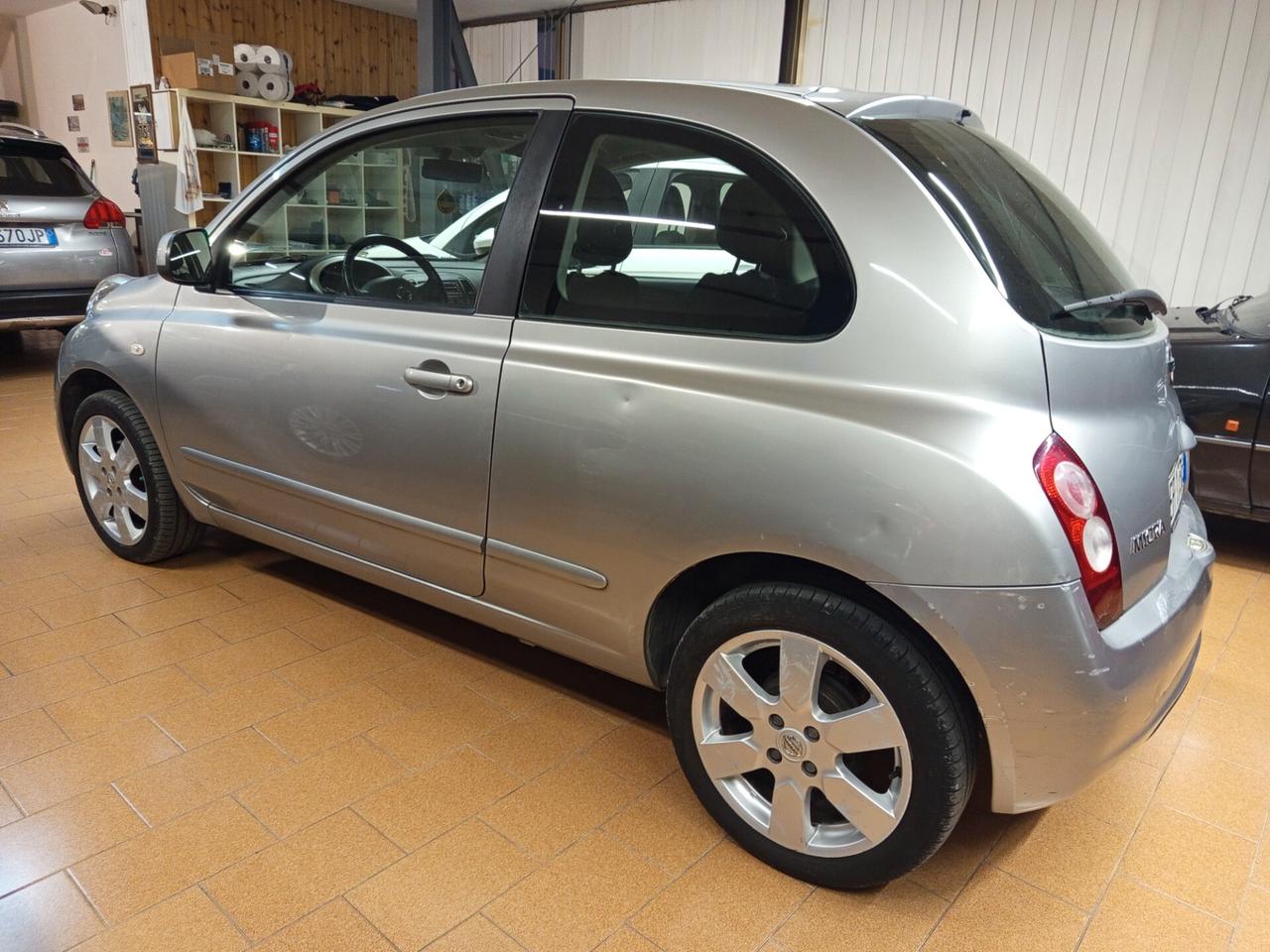 Nissan Micra 1.2 benzina, 100 mil chilometri ok neopatentati.