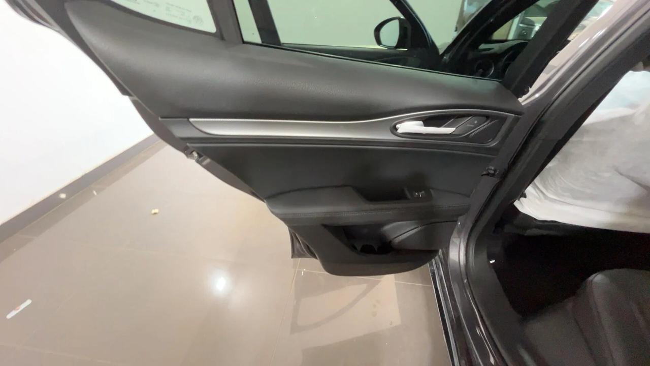 Alfa Romeo Stelvio 2.2 Turbodiesel 210 CV AT8 Q4 Veloce